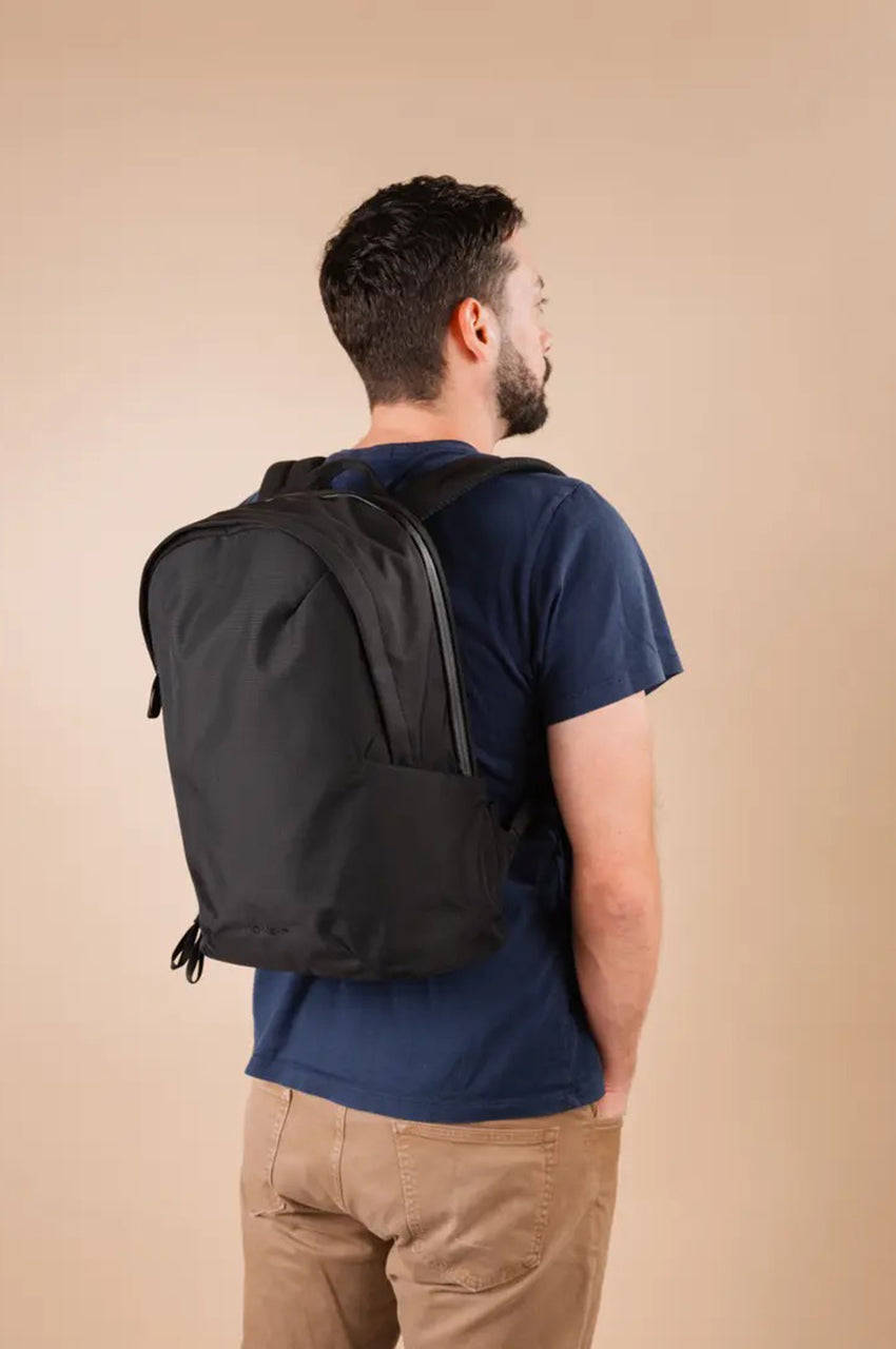 Moment Everything Backpack 17L - Black