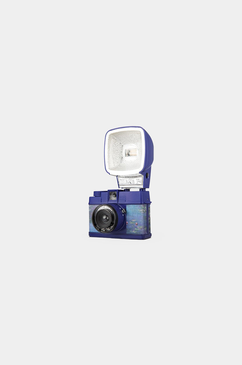 Lomourette & Flash Water Lilies Edition Half-Frame