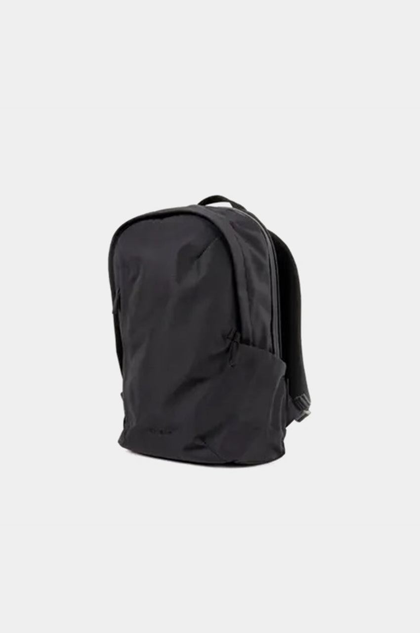 Moment Everything Backpack 21L Overnight - Black