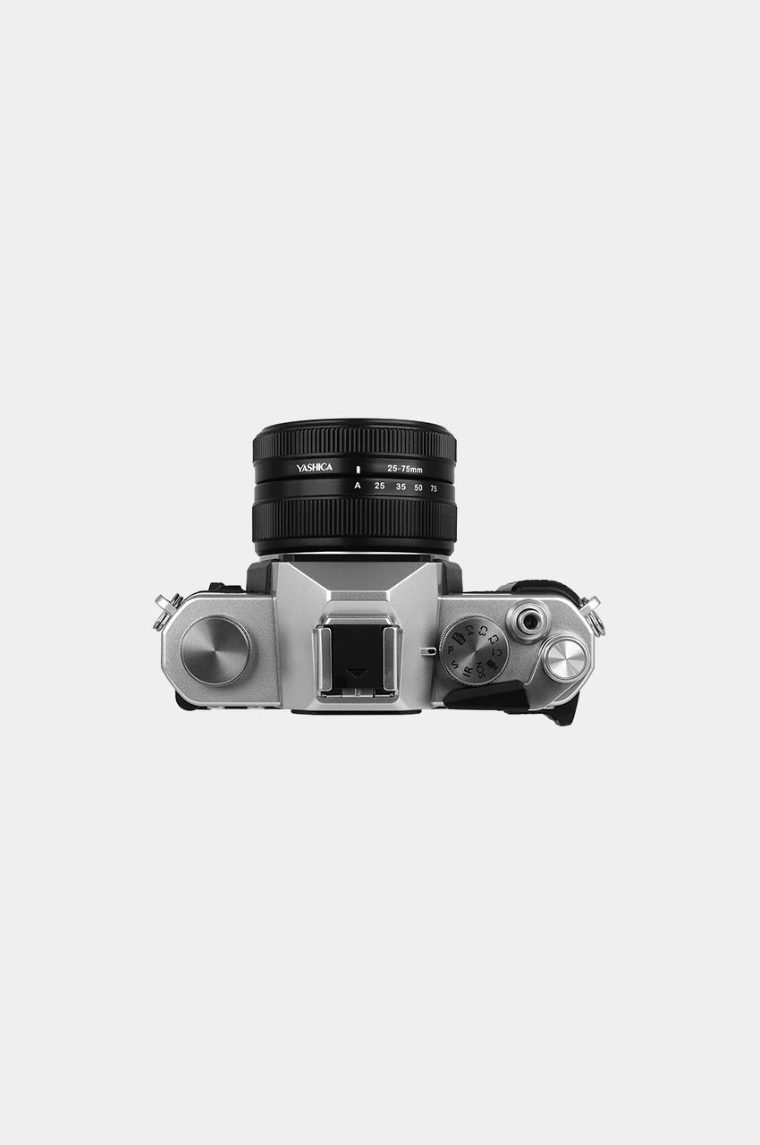 YASHICA FX-D 100