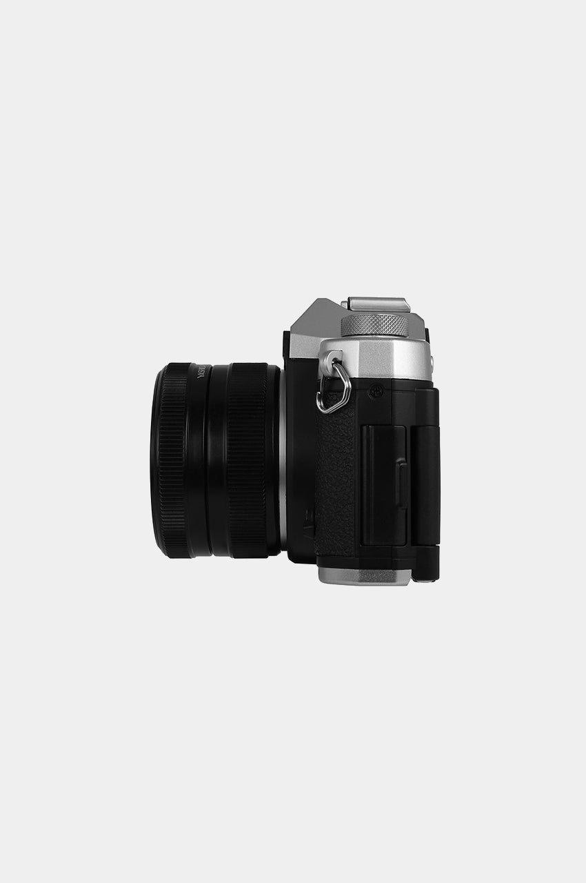 YASHICA FX-D 100