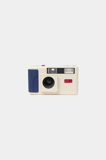 Cámara Long Weekend Cream Multi + Ultramax 36 exp + Pilas AAA