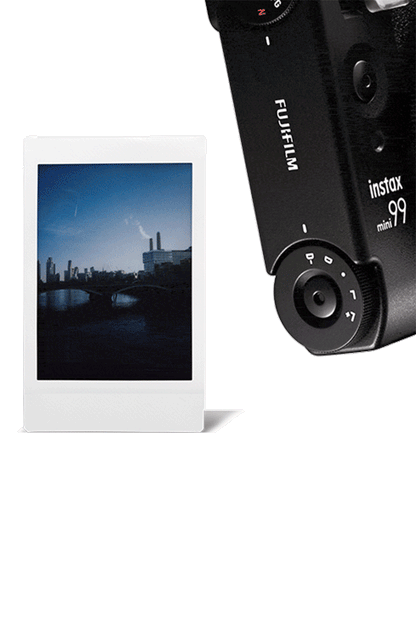 Cámara Instax Mini 99 Black